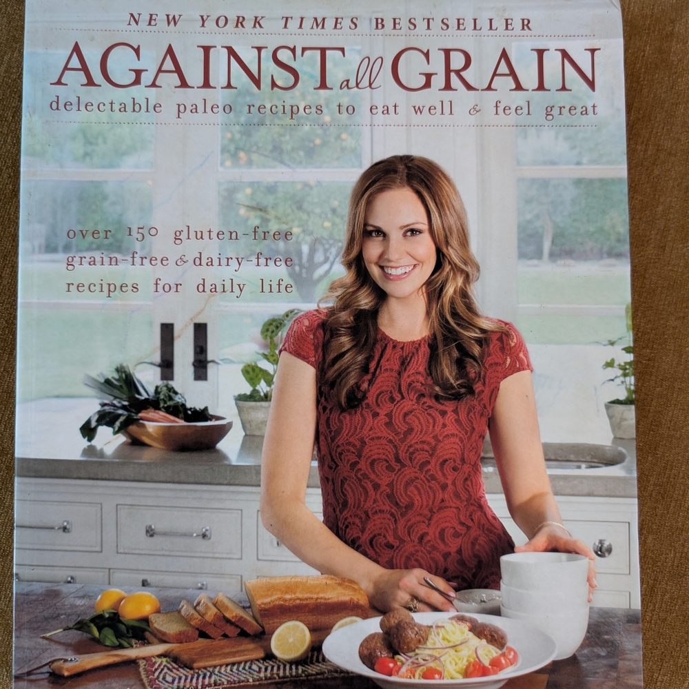 Paleo Delights by - Red Cover Edition
